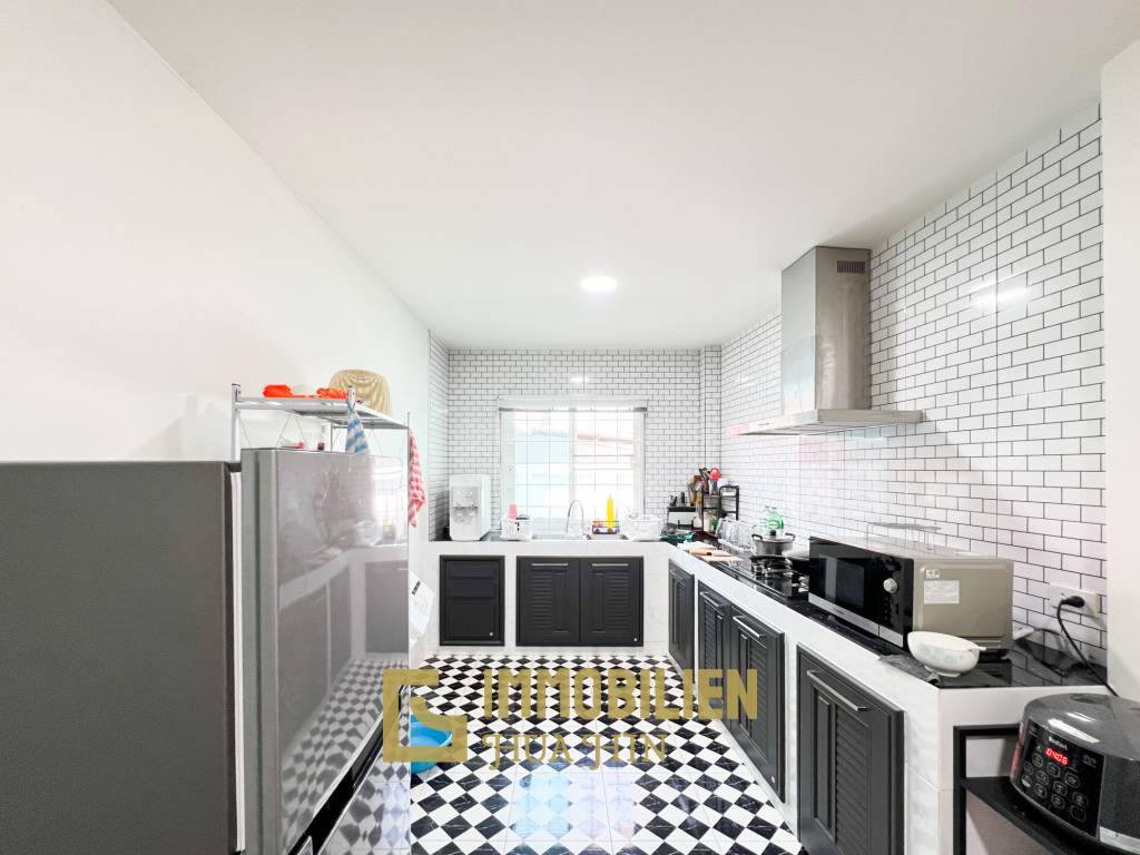 kompaktes Häuschen /100 qm Wohnfläche / voll möbliert