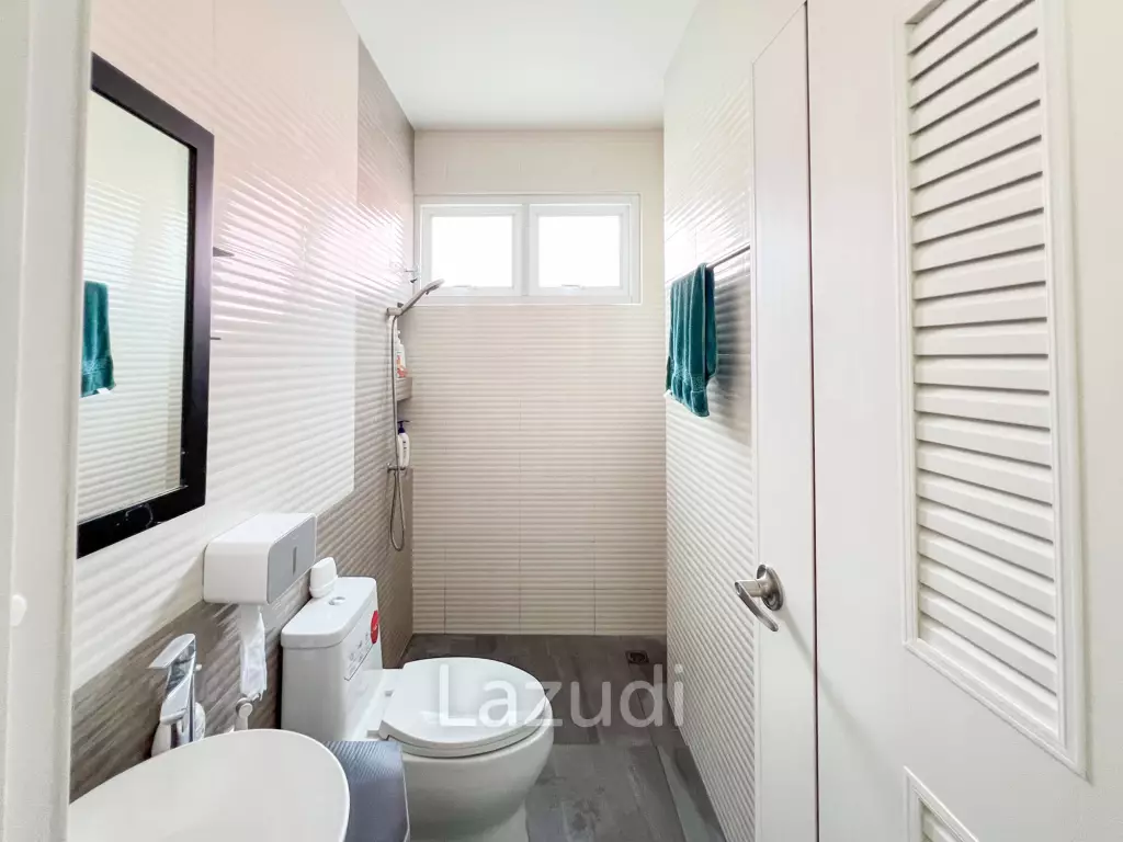 Modern 2 Bed 2 Bath in Wang Phong Pran Buri