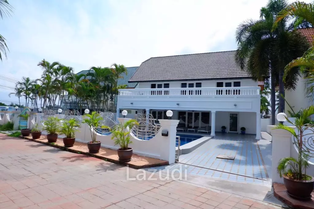 3 Bedroom 3 Bathroom 280 SQ.M. The Boltan