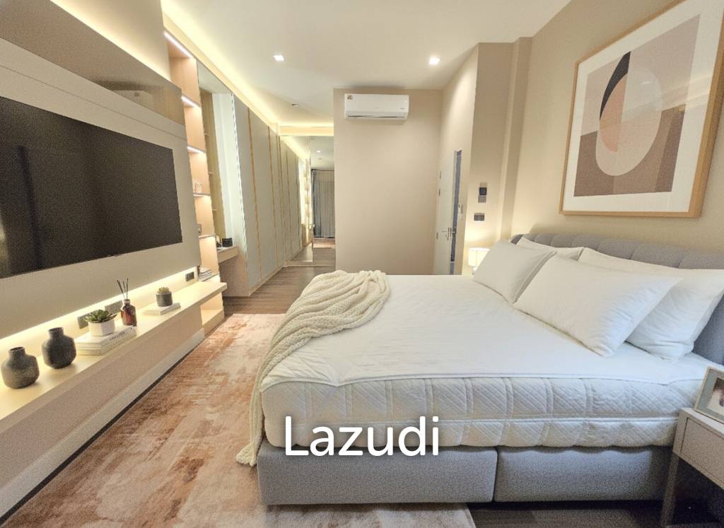 237 sqm modern detached house Bangkok Boulevard Bangna KM.5