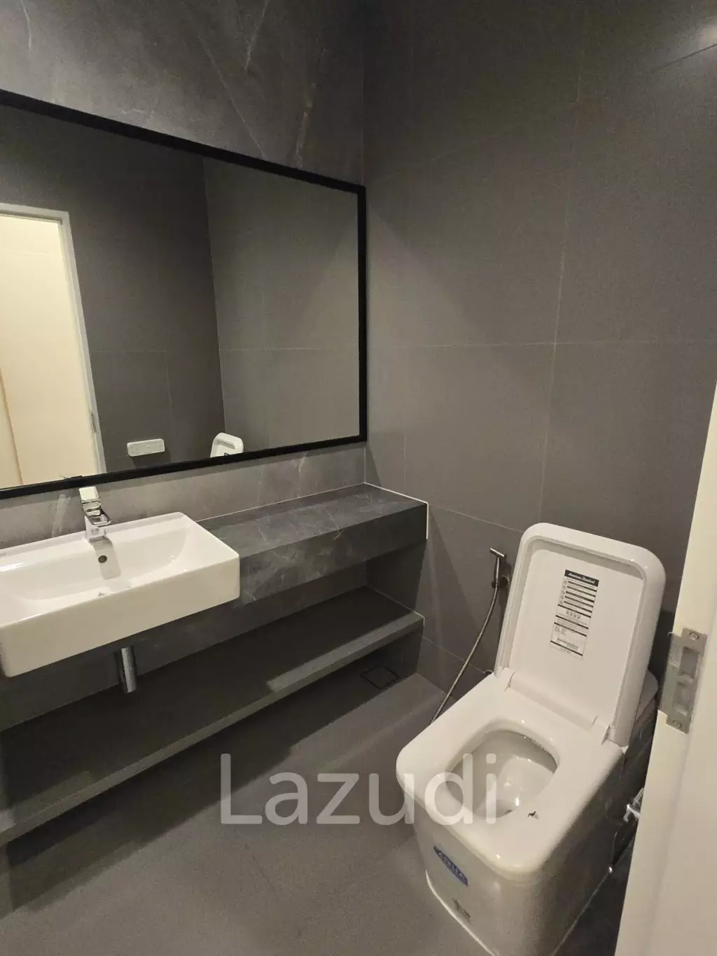 237 sqm modern detached house Bangkok Boulevard Bangna KM.5