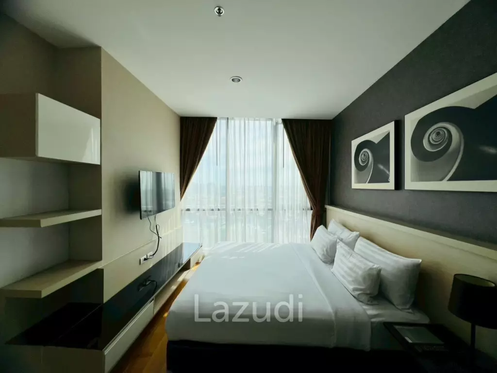 59 sqm high floor condo in Khlong Tan Nuea Bangkok