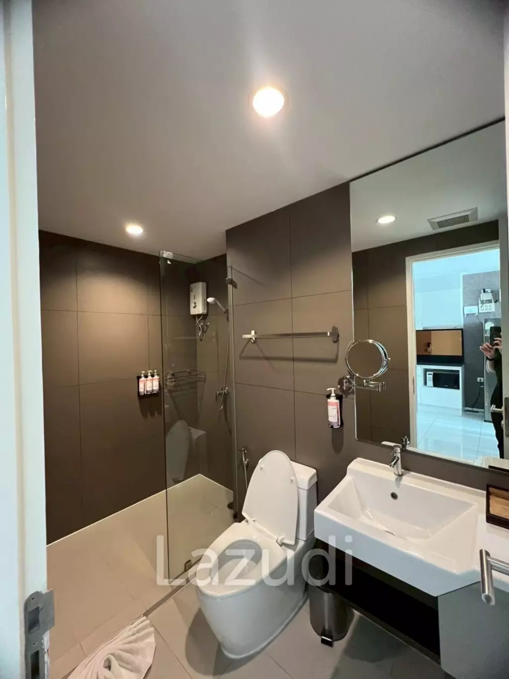 59 sqm high floor condo in Khlong Tan Nuea Bangkok