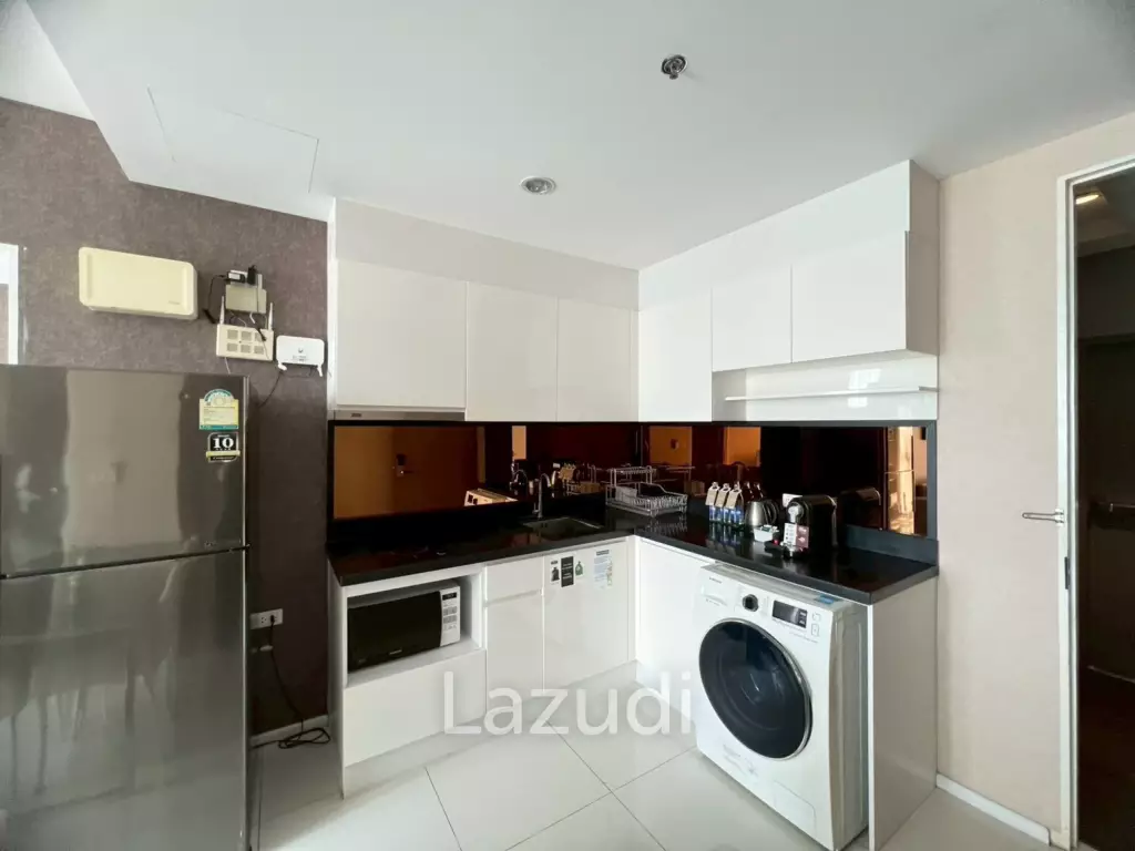 59 sqm high floor condo in Khlong Tan Nuea Bangkok