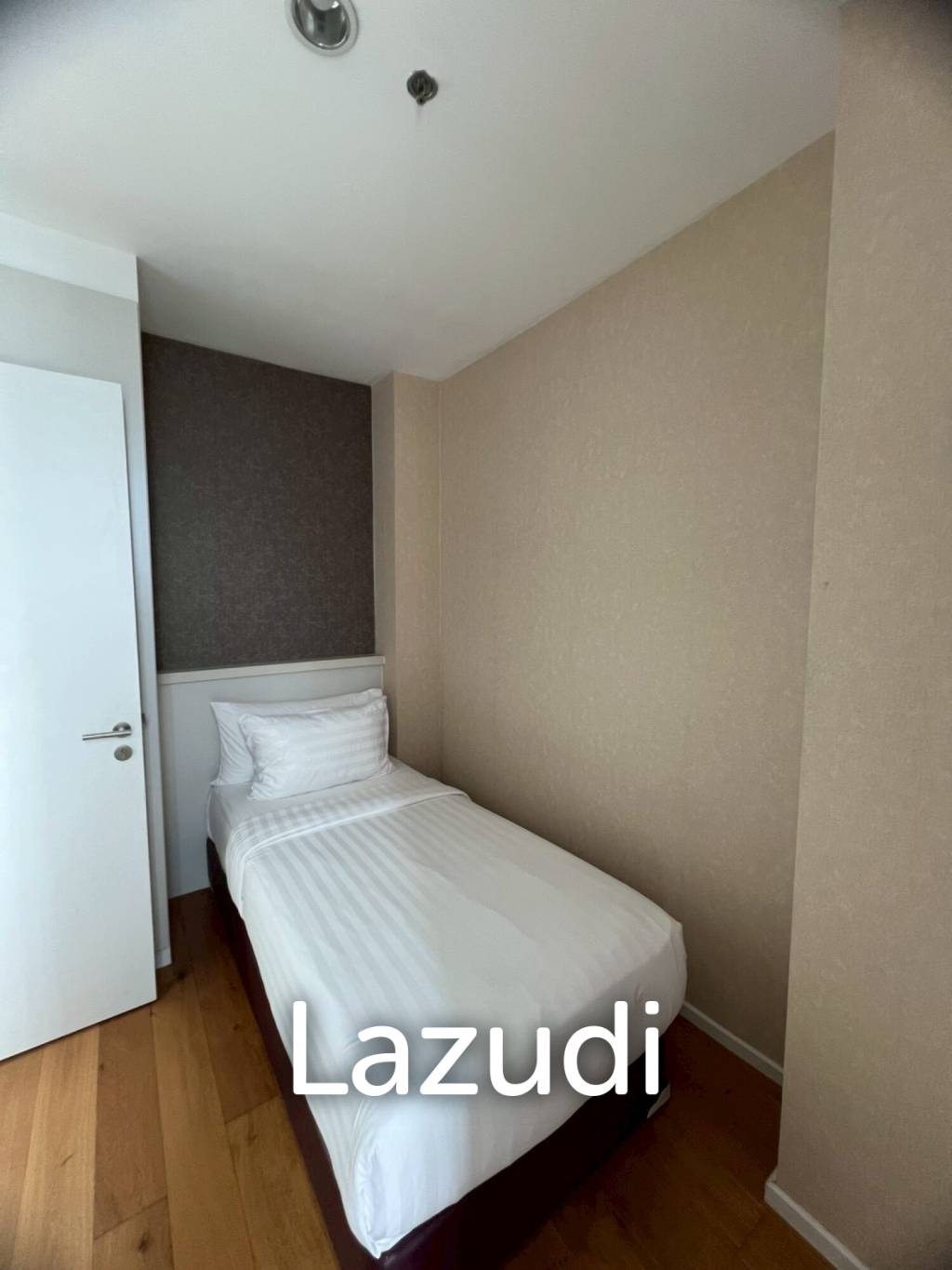 59 sqm high floor condo in Khlong Tan Nuea Bangkok