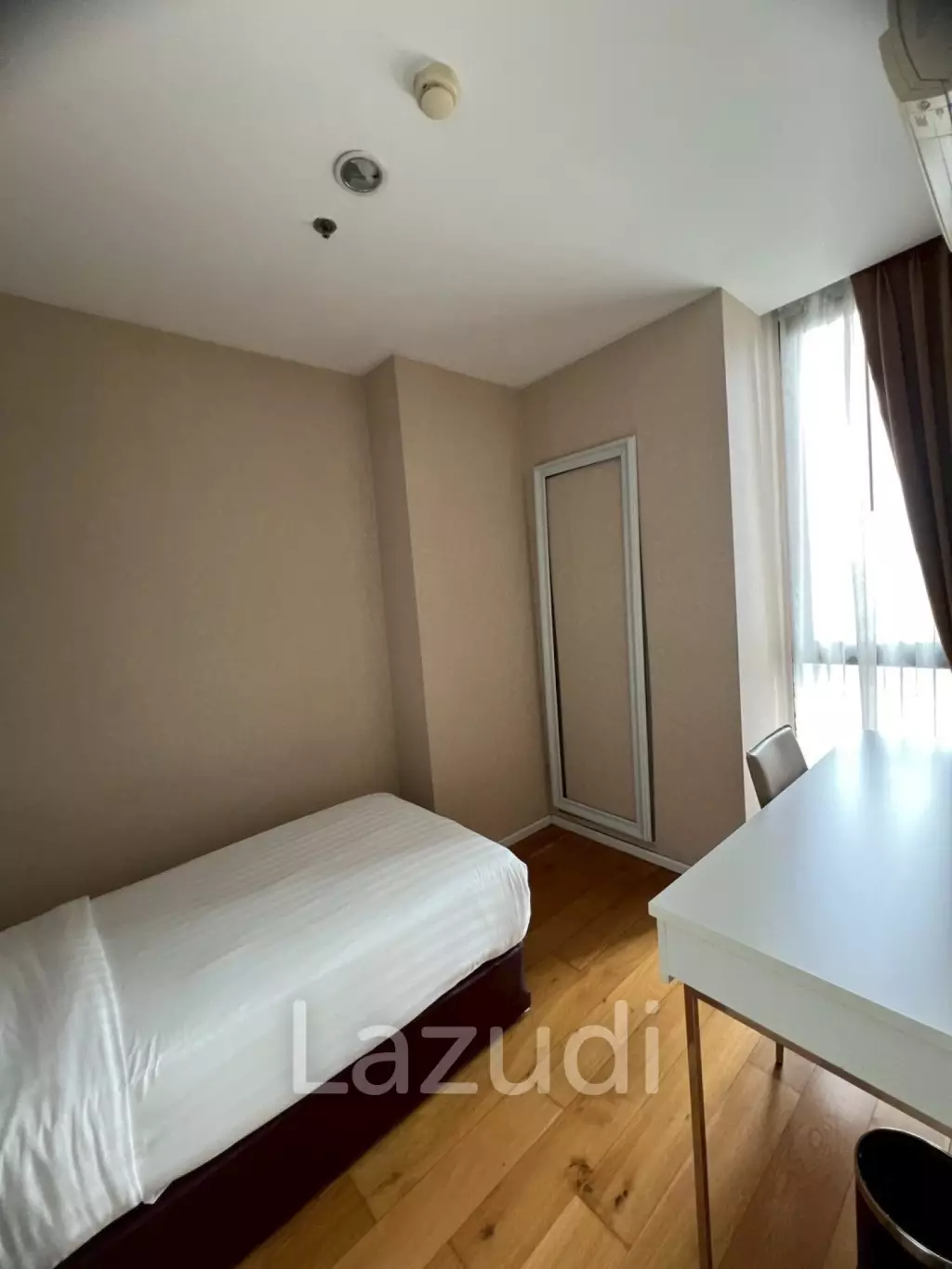59 sqm high floor condo in Khlong Tan Nuea Bangkok