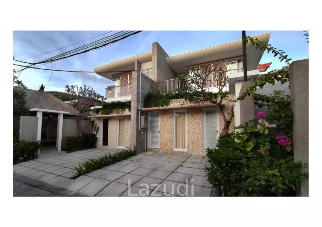 Yearly Rental Villa walking distance to the Beach