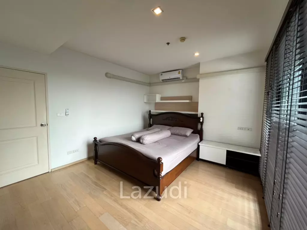 65.5 sqm modern 1 bedroom condo at Noble Reflex Phaya Thai Bangkok