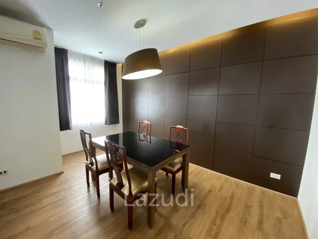 180 sqm Condo at The Lofts Yennakart in Chong Nonsi Bangkok
