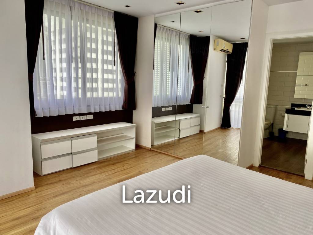 180 sqm Condo at The Lofts Yennakart in Chong Nonsi Bangkok