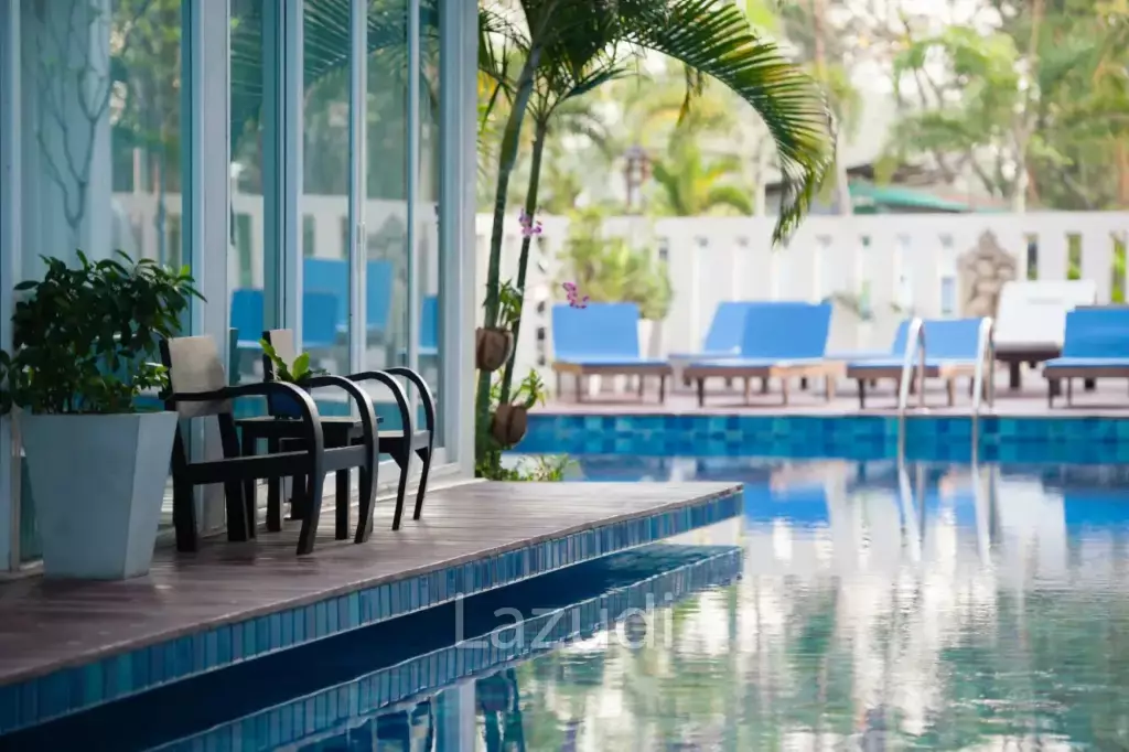 โรงแรม 4 ดาว 172 ห้อง ริมชายหาดให้เช่าในจอมเทียน