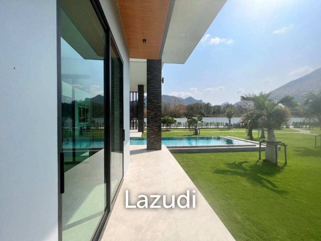 LUXURY 3 BED POOL VILLA with AMAZING GARDENS and VIEWS