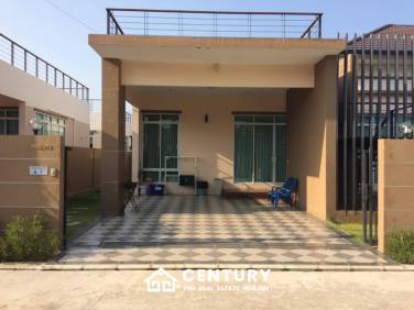  3 ` 3 Baño Villa de Venta