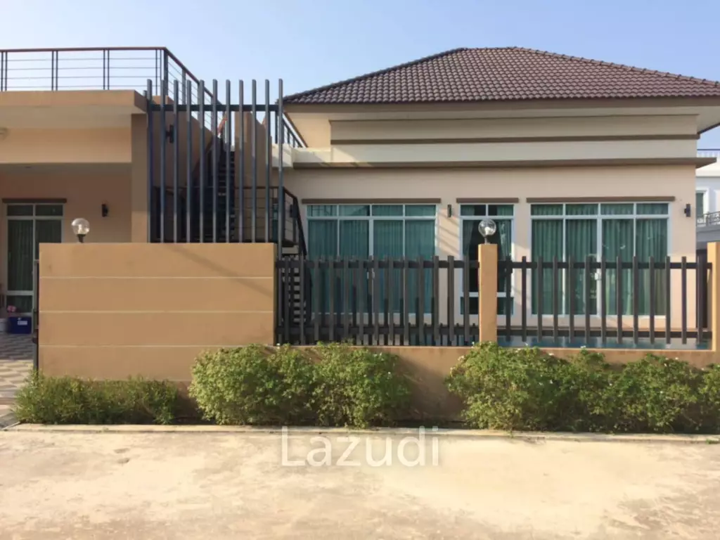 THE GRANDIO HUA HIN : Modern pool villa with rooftop terrace