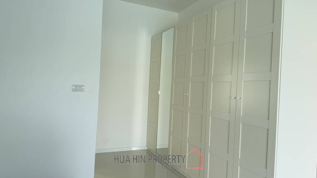 LUXURY MODERN POOL VILLA