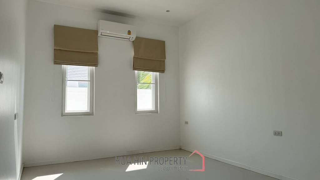 LUXURY MODERN POOL VILLA