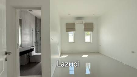 LUXURY MODERN POOL VILLA