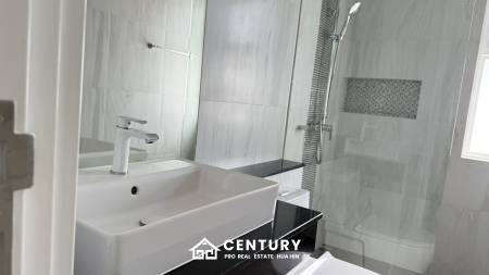 Villa Moderne avec Piscine à Vendre