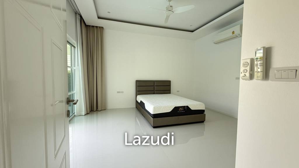 LUXURY MODERN POOL VILLA