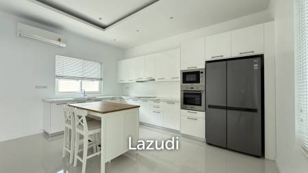 LUXURY MODERN POOL VILLA