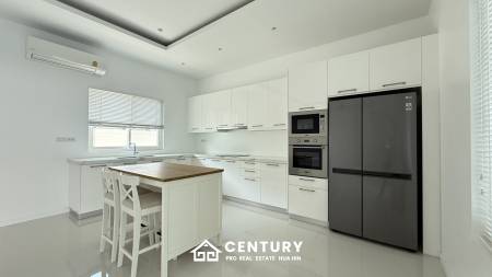 Villa Moderne avec Piscine à Vendre