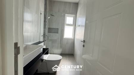 Villa Moderne avec Piscine à Vendre