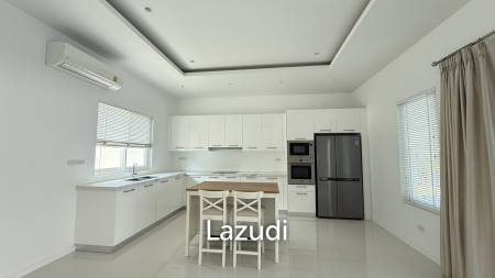 LUXURY MODERN POOL VILLA