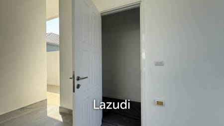 LUXURY MODERN POOL VILLA