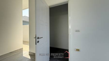 LUXURY MODERN POOL VILLA