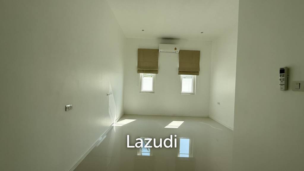 LUXURY MODERN POOL VILLA