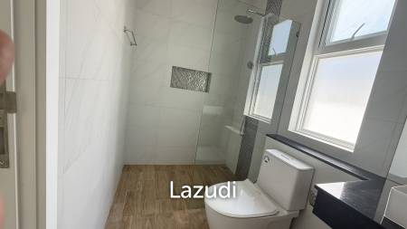 LUXURY MODERN POOL VILLA