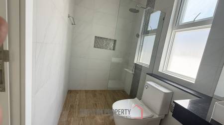 LUXURY MODERN POOL VILLA