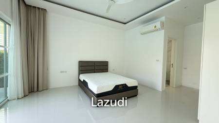 LUXURY MODERN POOL VILLA