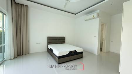 LUXURY MODERN POOL VILLA