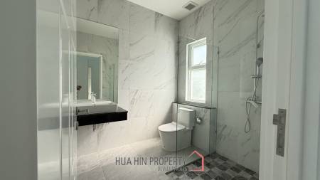 LUXURY MODERN POOL VILLA