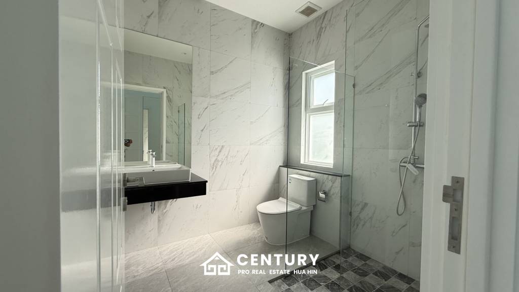 Villa Moderne avec Piscine à Vendre