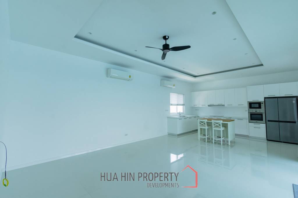 LUXURY MODERN POOL VILLA