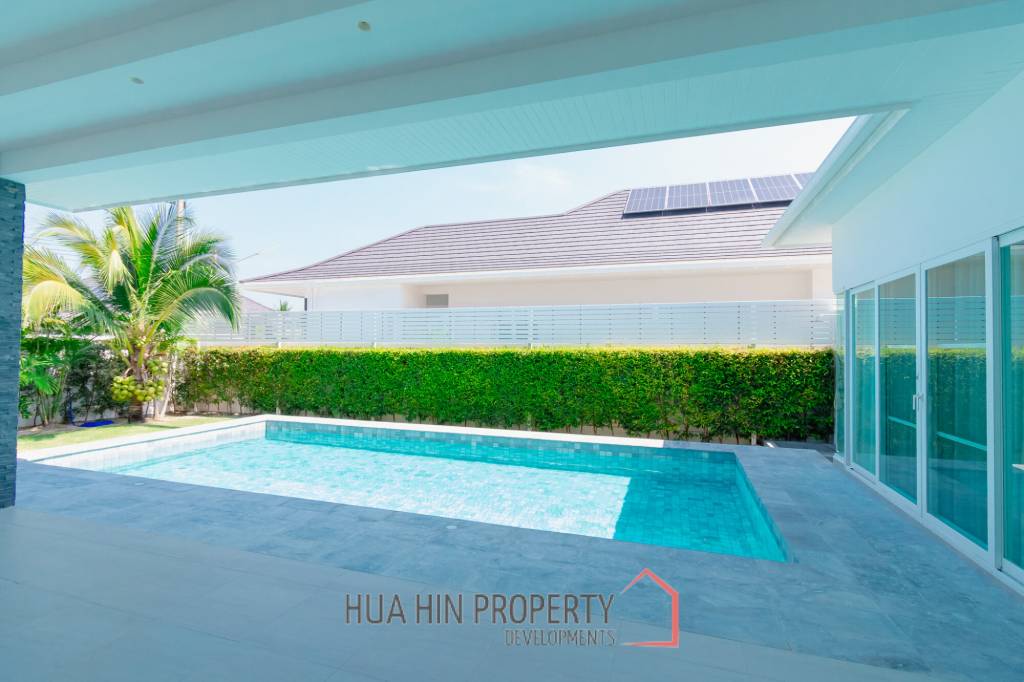 LUXURY MODERN POOL VILLA