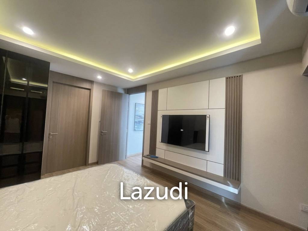 Exquisite 2-Story Modern Villa in Jomtien