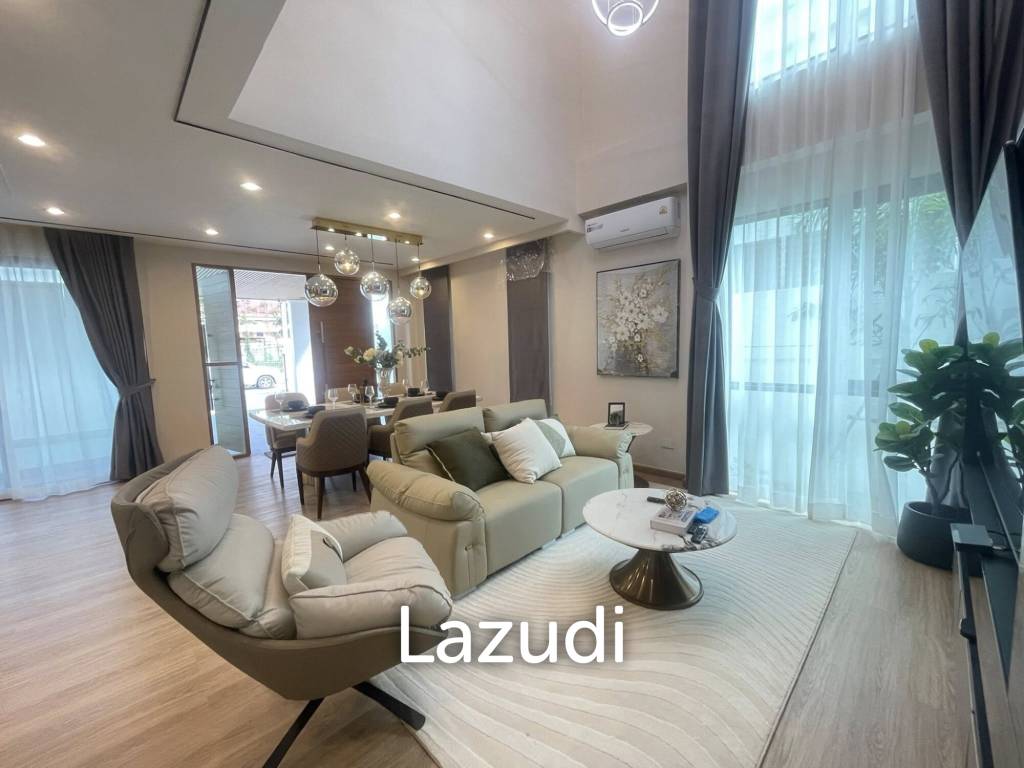 Exquisite 2-Story Modern Villa in Jomtien