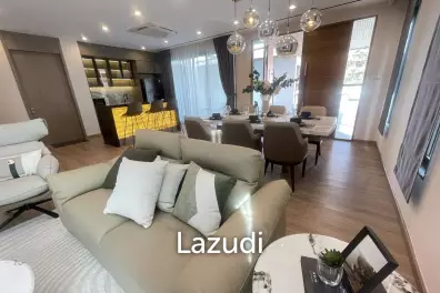 Exquisite 2-Story Modern Villa in Jomtien