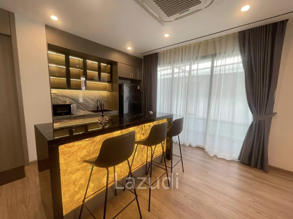 Exquisite 2-Story Modern Villa in Jomtien