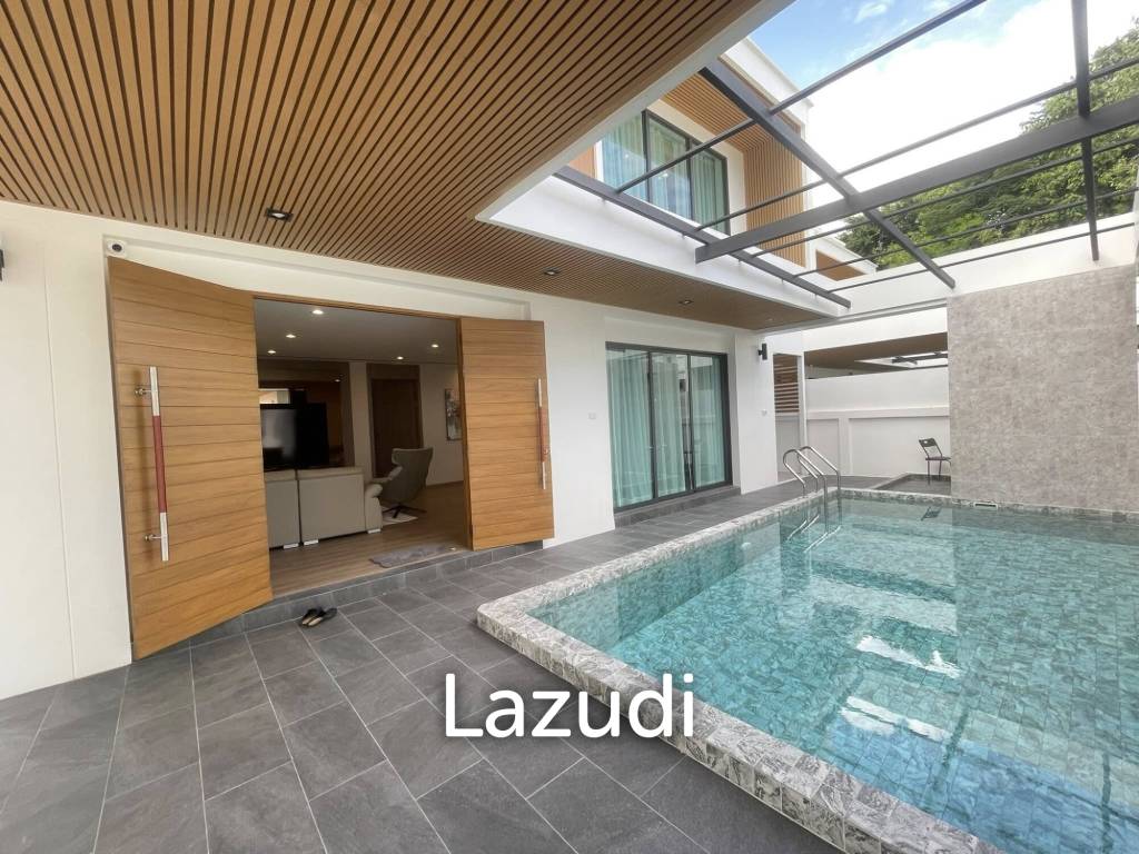 Exquisite 2-Story Modern Villa in Jomtien
