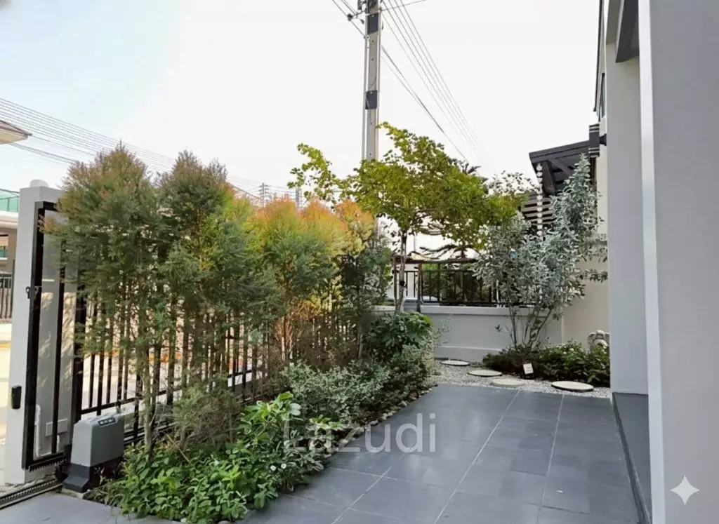 3 Bed 3 Bath 180 SQ.M. The Grand 9 By PMC
