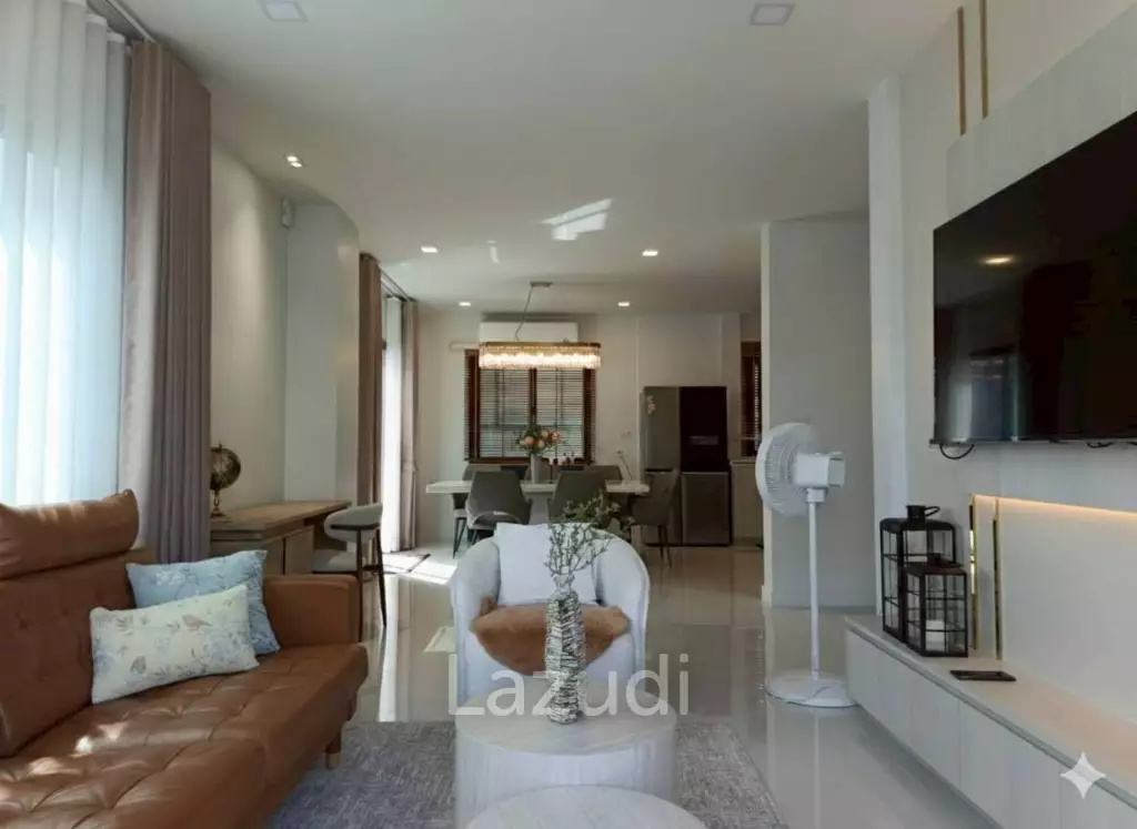 3 Bed 3 Bath 180 SQ.M. The Grand 9 By PMC