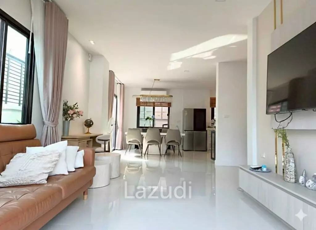 3 Bed 3 Bath 180 SQ.M. The Grand 9 By PMC