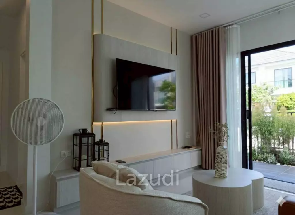 3 Bed 3 Bath 180 SQ.M. The Grand 9 By PMC