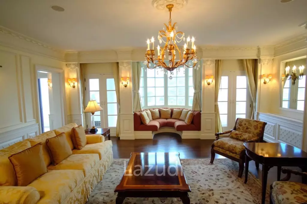Exclusive 5-Bedroom Luxury Condo for Sale in Thong Lor, Bangkok