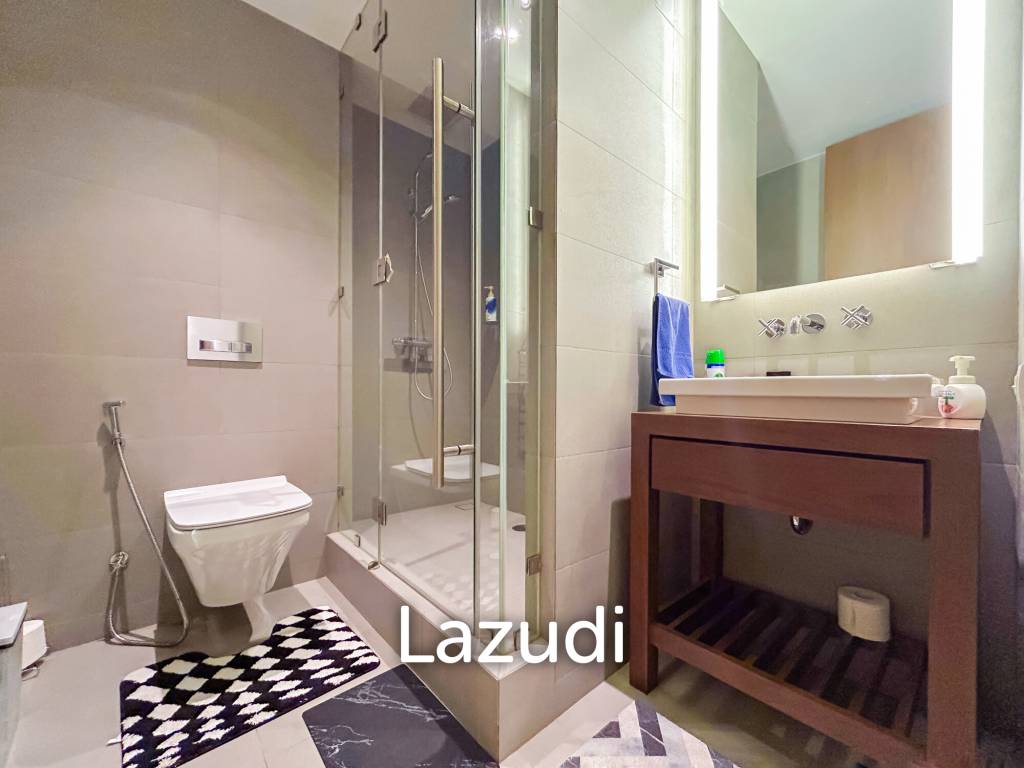 Exclusive 4-Bedroom Penthouse with Panoramic City Views in Phra Khanong