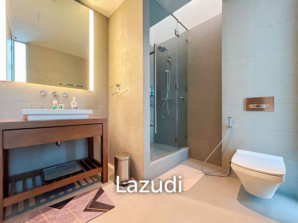 Exclusive 4-Bedroom Penthouse with Panoramic City Views in Phra Khanong
